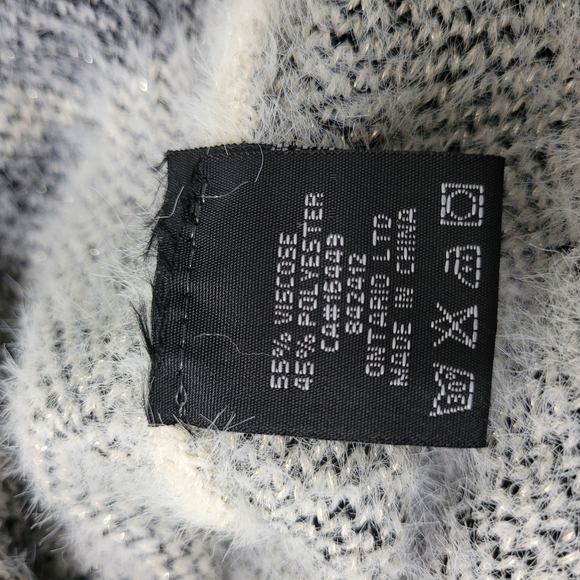 Soft Knit Southwest Cardigan Vest SZ XL Sleeveless Aztec Black and Cream - Picture 9 of 9